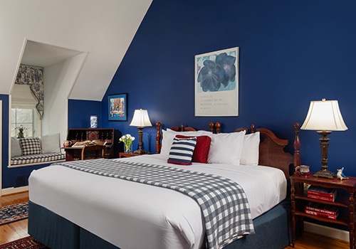 Tundra Swan Migration at Eastern Neck National Wildlife Refuge 1 Bed and Breakfast Guest Rooms