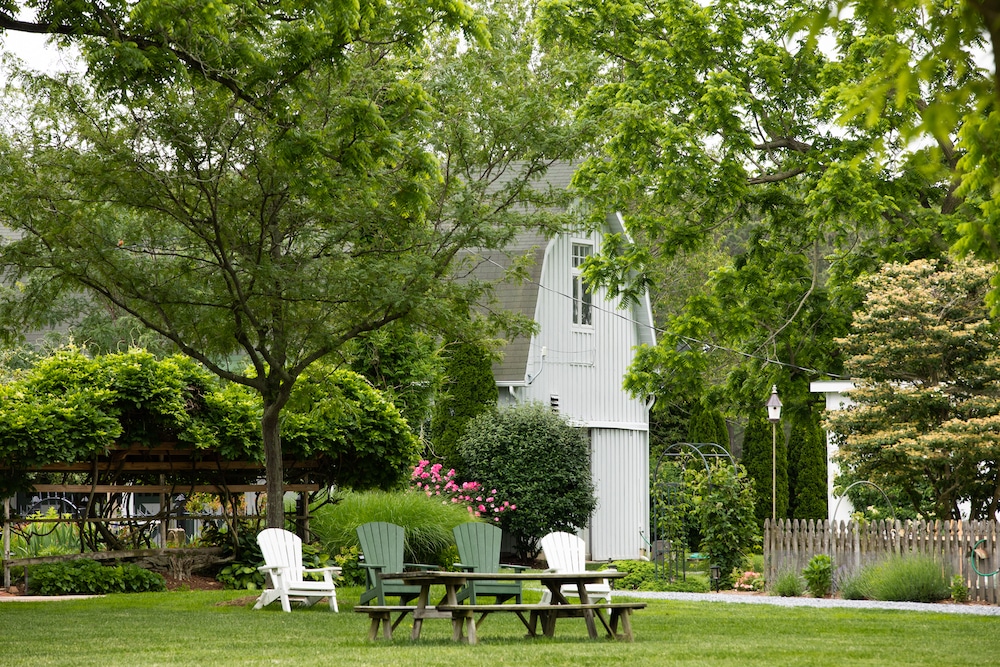 Exterior grounds at our Rock Hall Bed and Breakfast - a great place for a fall getaway in Maryland