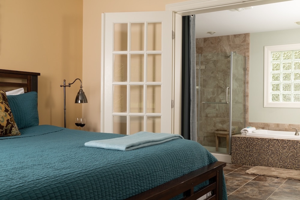 One of the romantic private cottages at our Bed and Breakfast, the ultimate spot for romantic getaways in Maryland